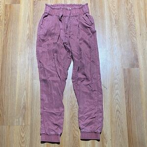High-Rise Pink Jogger Pants